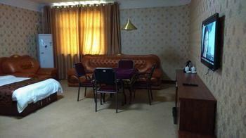 Yanshi 7 Star Express Hotel Luoyang  Extérieur photo