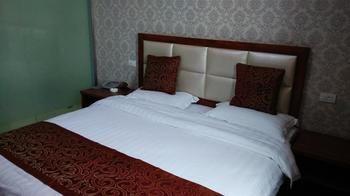 Yanshi 7 Star Express Hotel Luoyang  Extérieur photo